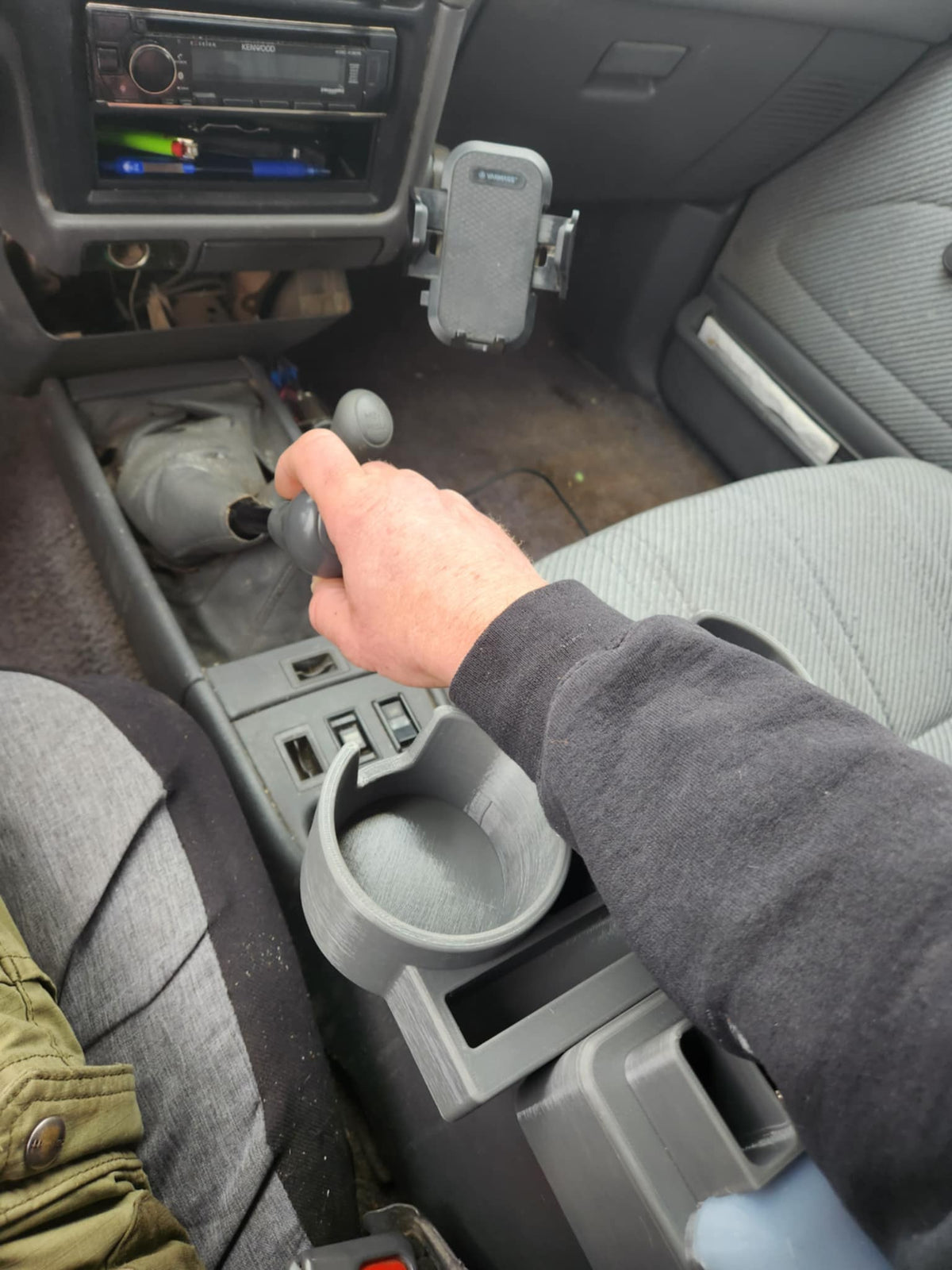 1989-1994 Toyota Pickup & 1990-1995 4Runner | Lockable Center Console Lid with Dual Cup Holder | Yota Things