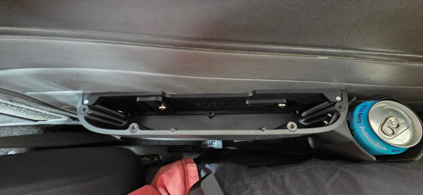 Set of Large Armrest Replacement with Cup Holders                        81-04 Pickup Tacoma 84-89 4runner                       80-90 Land Cruiser           84-01 Jeep XJ
86-92 Jeep Comanche 
86-97 Nissan Hardbody 85-98 Mazda