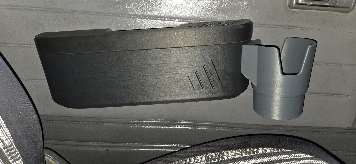 Set of Large Armrest Replacement with Cup Holders                        81-04 Pickup Tacoma 84-89 4runner                       80-90 Land Cruiser           84-01 Jeep XJ
86-92 Jeep Comanche 
86-97 Nissan Hardbody 85-98 Mazda