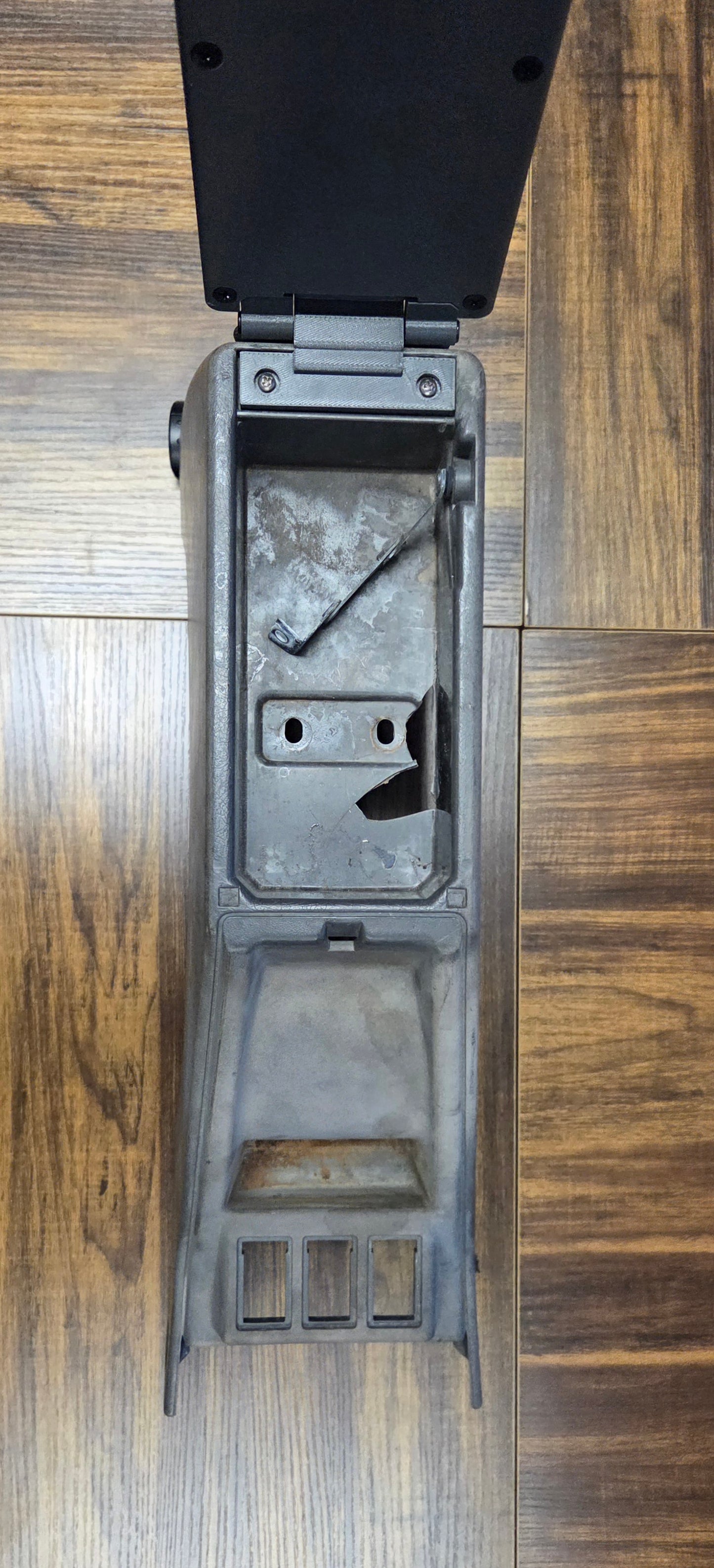1984-1989 Toyota 4Runner & Pickup Rear Heater and Double Stack Center Console Lid with Cup Holder | 1st Gen 4Runner Armrest Top | Yota Things